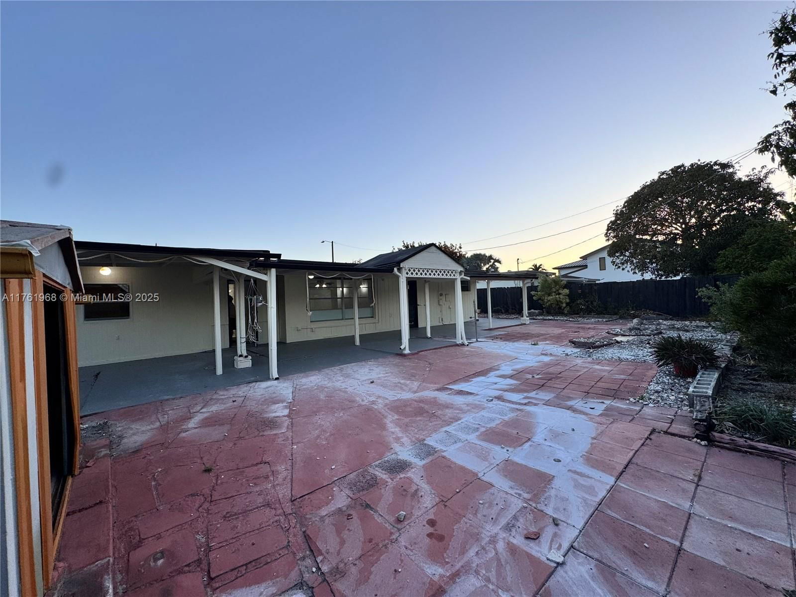 Real estate property located at 1145 70th Pl, Miami-dade, Lake View Park Sec 2, Hialeah, FL