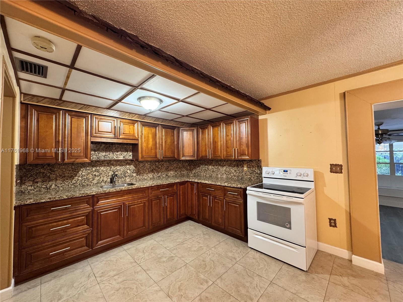 Real estate property located at 1145 70th Pl, Miami-dade, Lake View Park Sec 2, Hialeah, FL