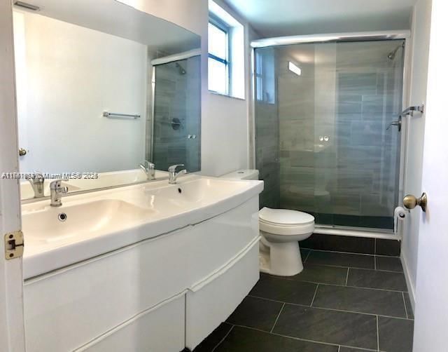 Real estate property located at 7740 50th St #210, Broward, Cascades Of Lauderhill 2, Lauderhill, FL
