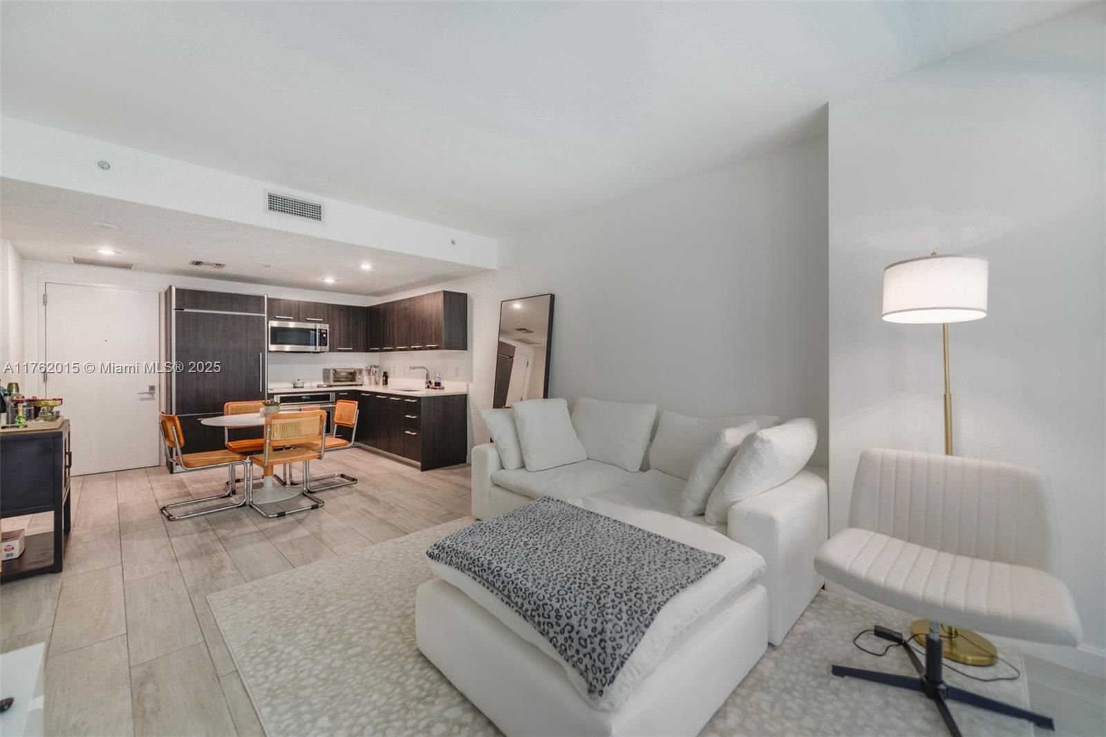 Real estate property located at 45 9th St #1107, Miami-dade, Brickell Heights East Con, Miami, FL