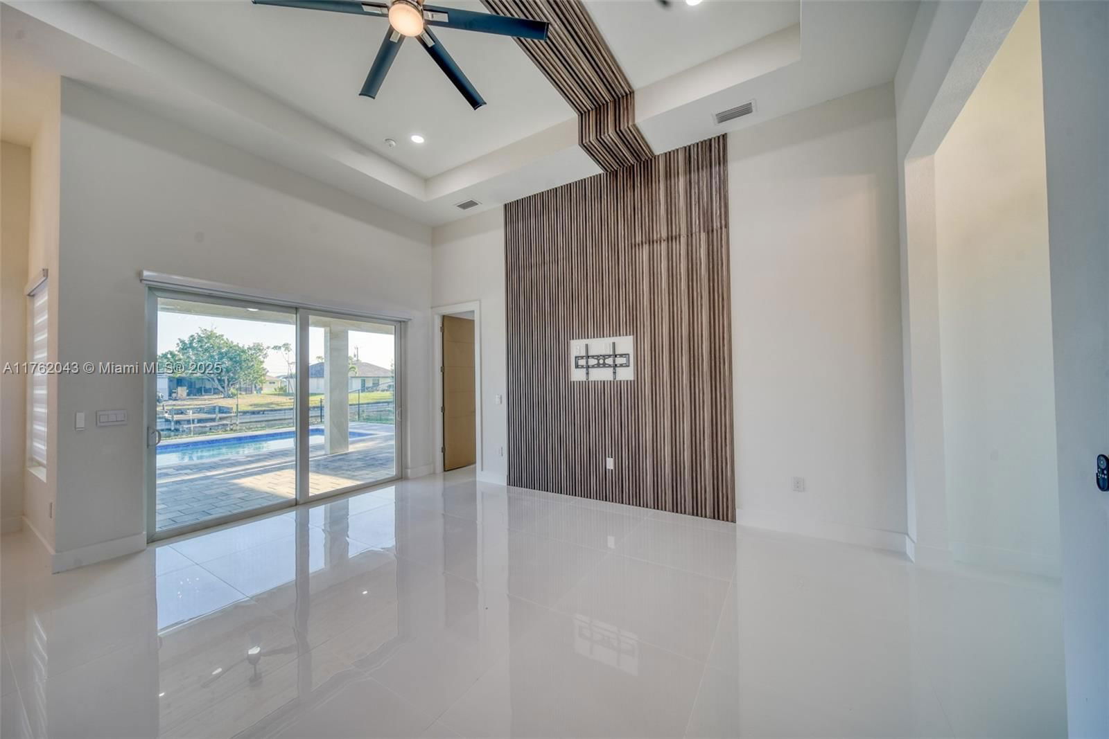 Real estate property located at 601 SW 13TH ST, Lee, Cape Coral, Cape Coral, FL