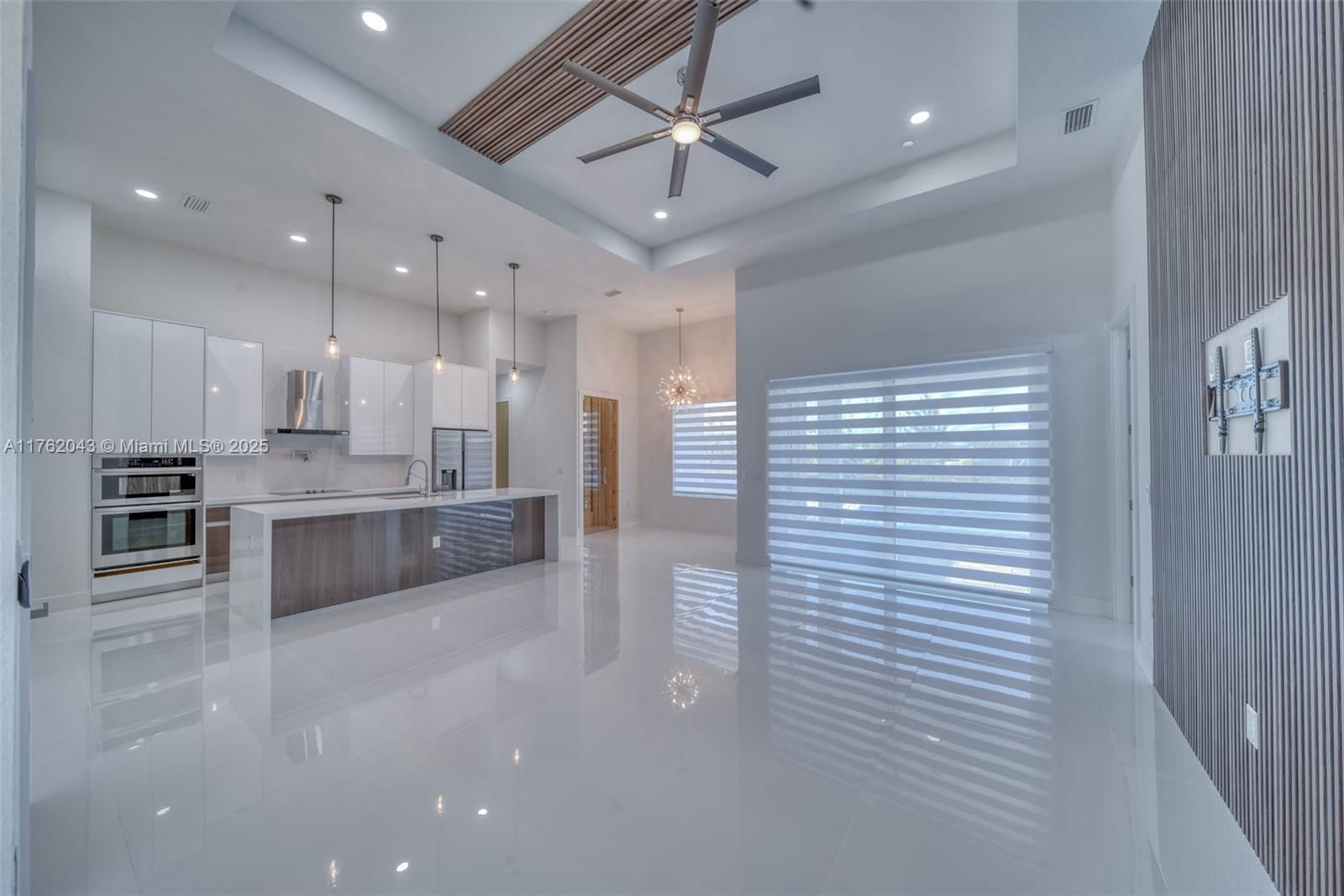 Real estate property located at 601 SW 13TH ST, Lee, Cape Coral, Cape Coral, FL