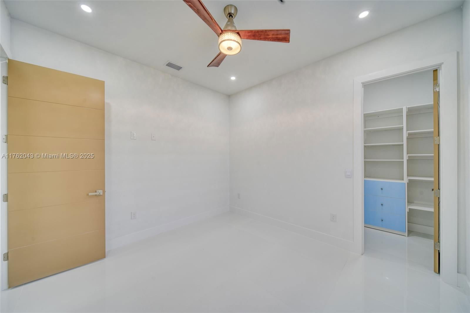 Real estate property located at 601 SW 13TH ST, Lee, Cape Coral, Cape Coral, FL