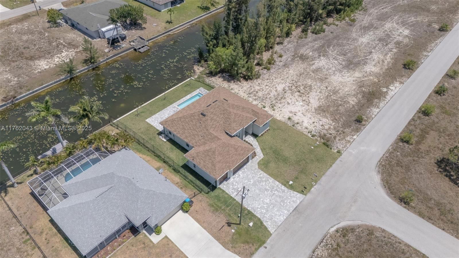Real estate property located at 601 SW 13TH ST, Lee, Cape Coral, Cape Coral, FL