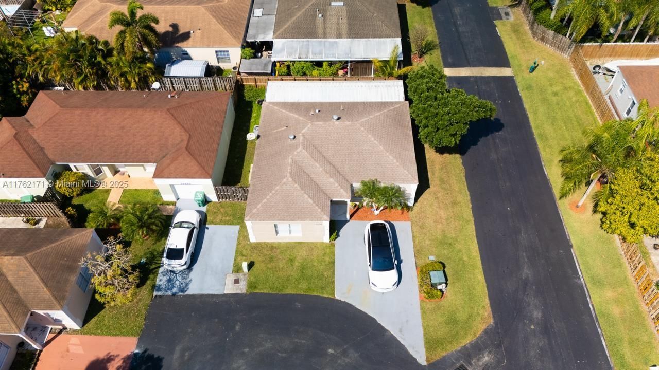Real estate property located at 22226 98th Pl, Miami-dade, Lakes By The Bay Sec 5, Cutler Bay, FL