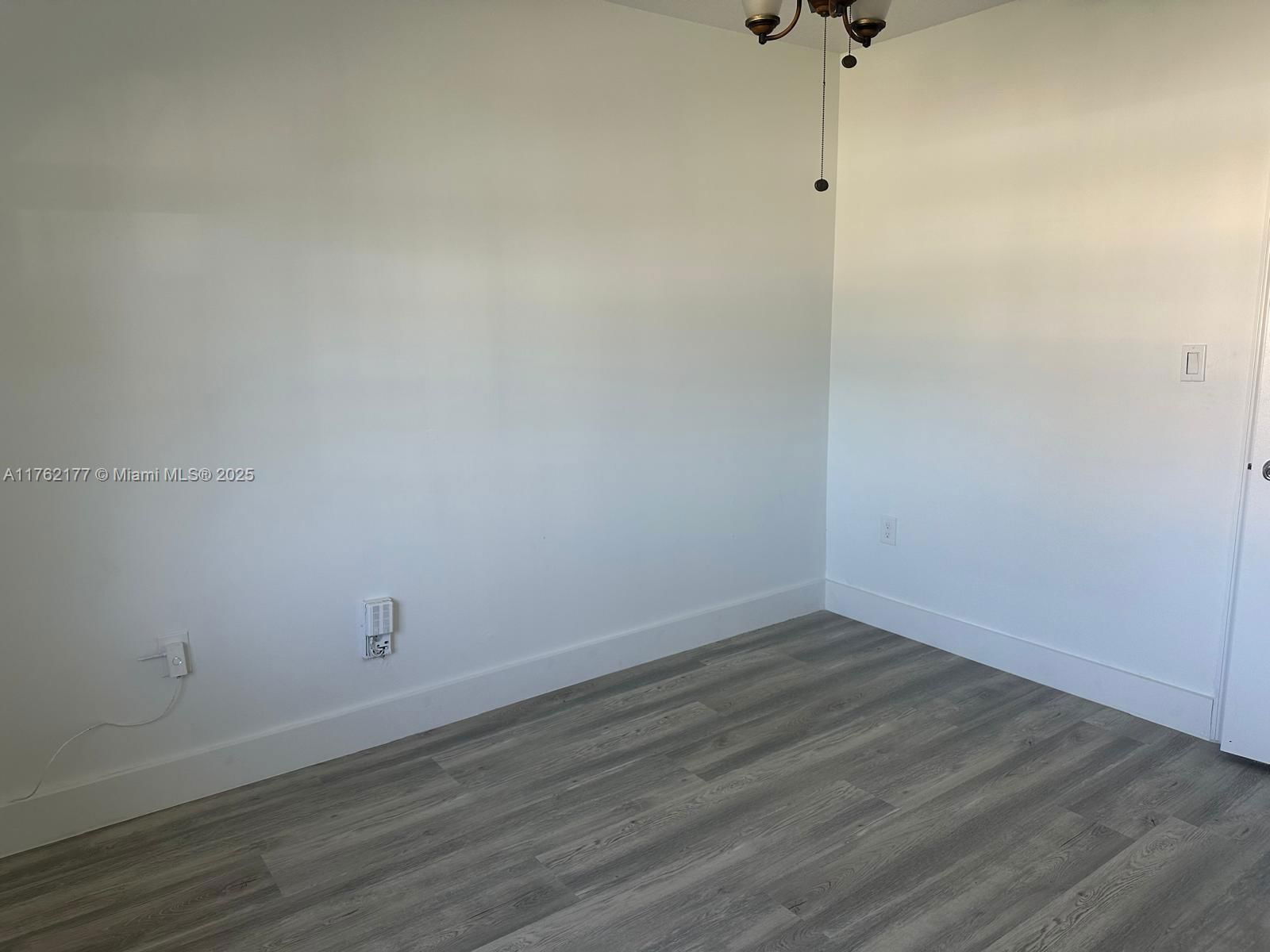 Real estate property located at 14384 167th Ter, Miami-dade, Laguna Ponds Sec 2, Miami, FL