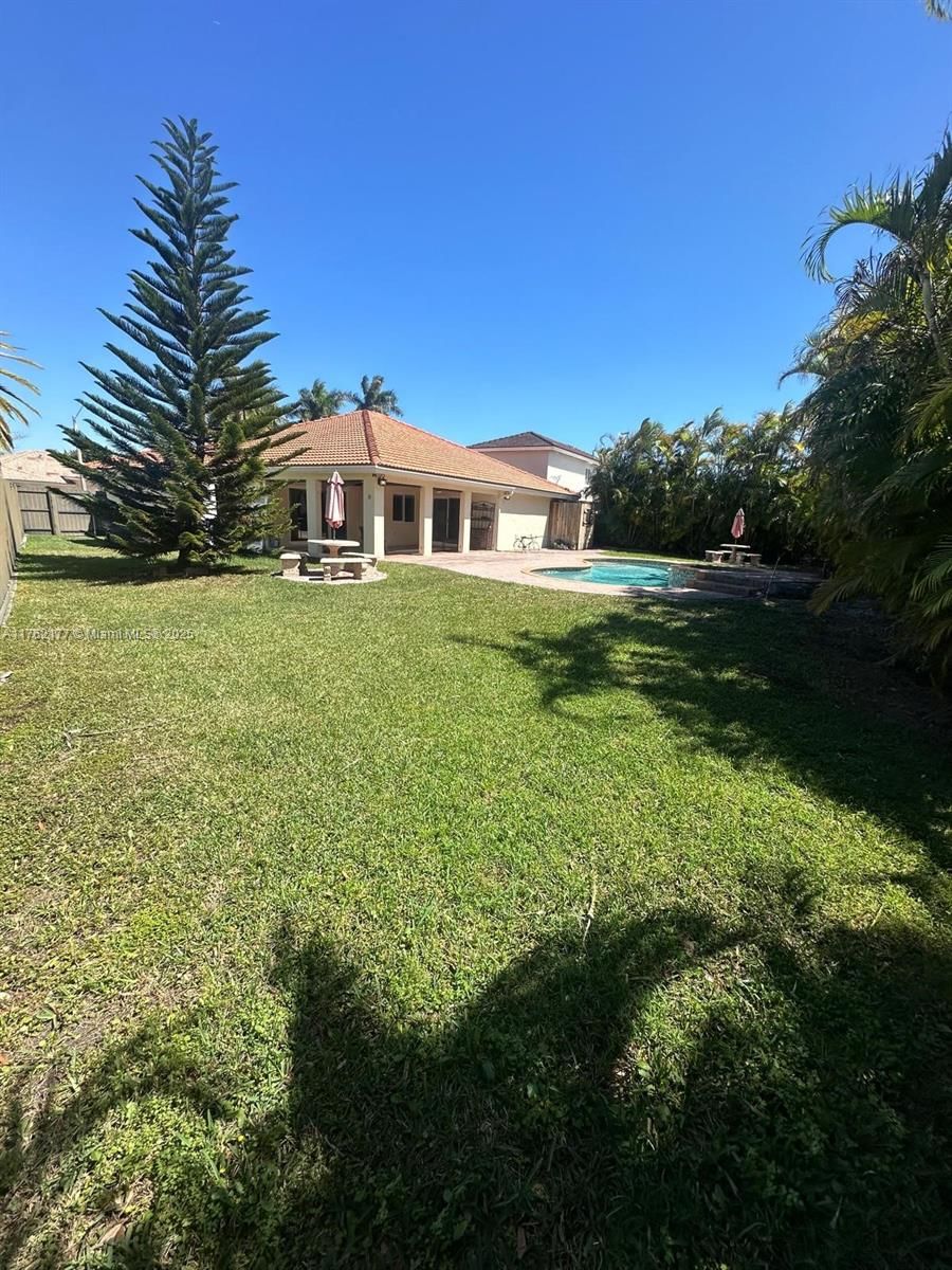 Real estate property located at 14384 167th Ter, Miami-dade, Laguna Ponds Sec 2, Miami, FL
