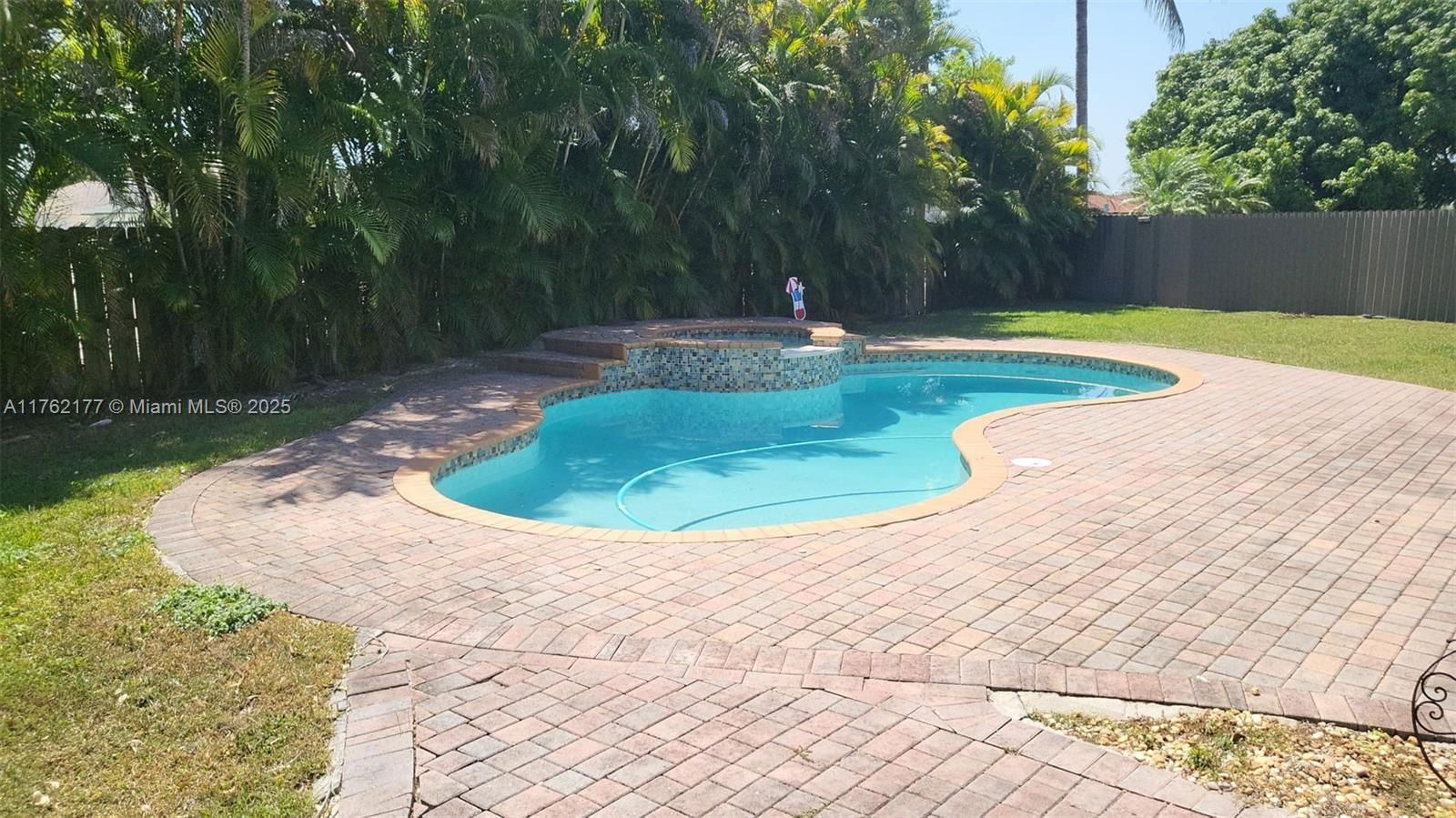 Real estate property located at 14384 167th Ter, Miami-dade, Laguna Ponds Sec 2, Miami, FL