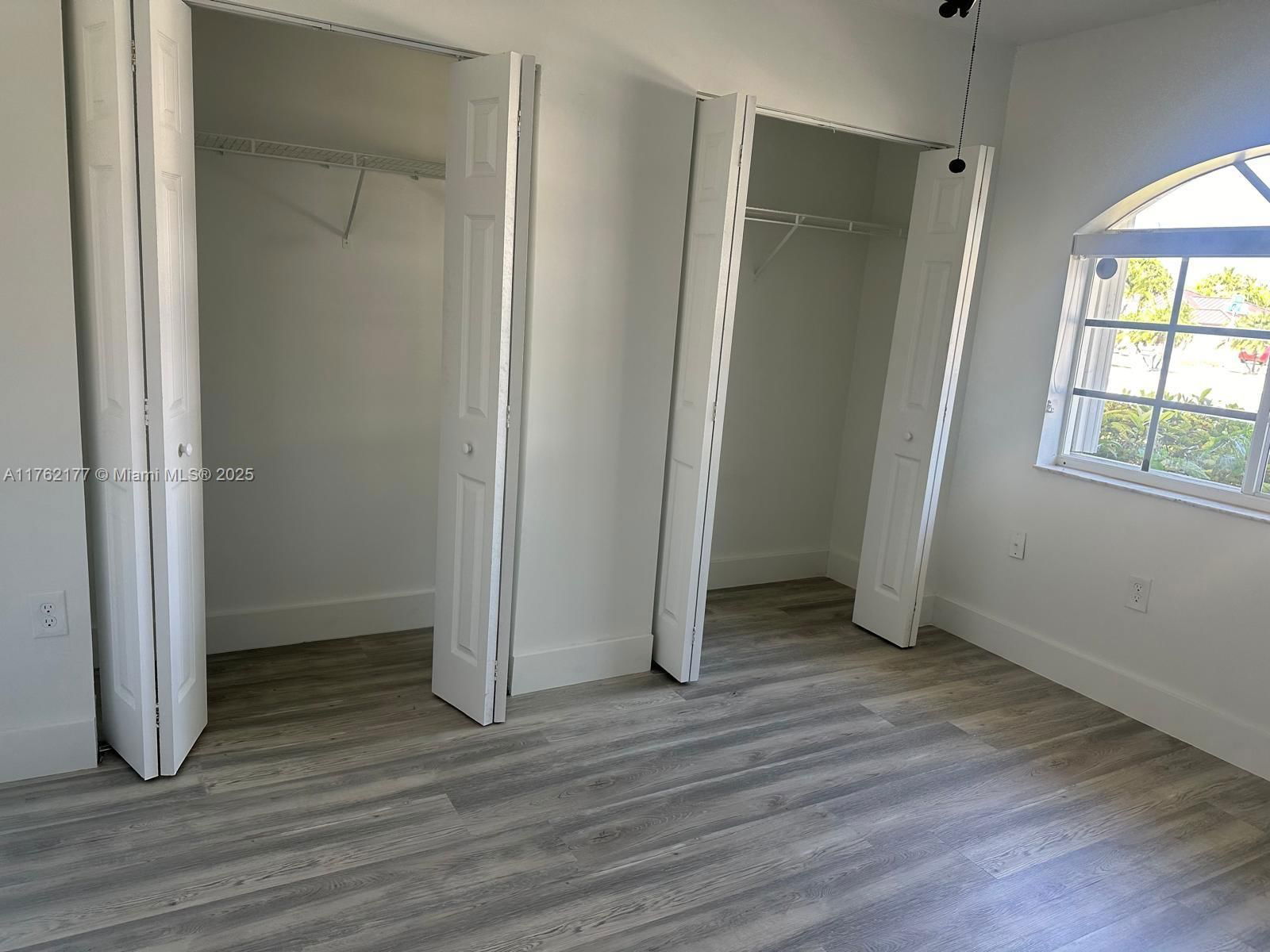 Real estate property located at 14384 167th Ter, Miami-dade, Laguna Ponds Sec 2, Miami, FL
