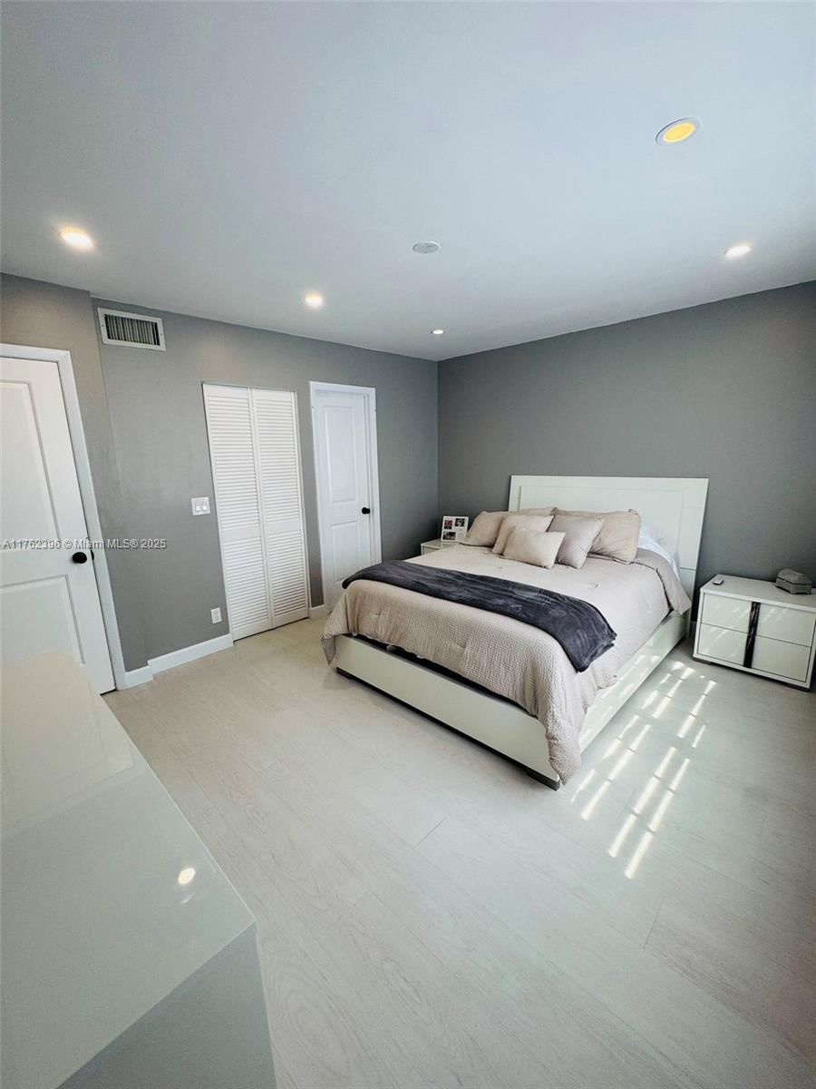 Real estate property located at 8630 3rd St #204, Broward, Windmill Lakes Ii Condo, Pembroke Pines, FL