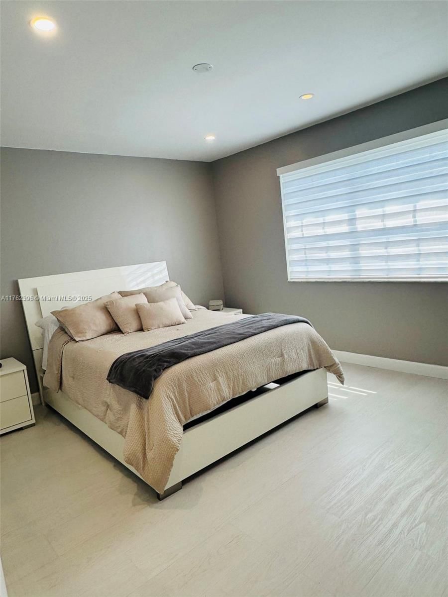 Real estate property located at 8630 3rd St #204, Broward, Windmill Lakes Ii Condo, Pembroke Pines, FL