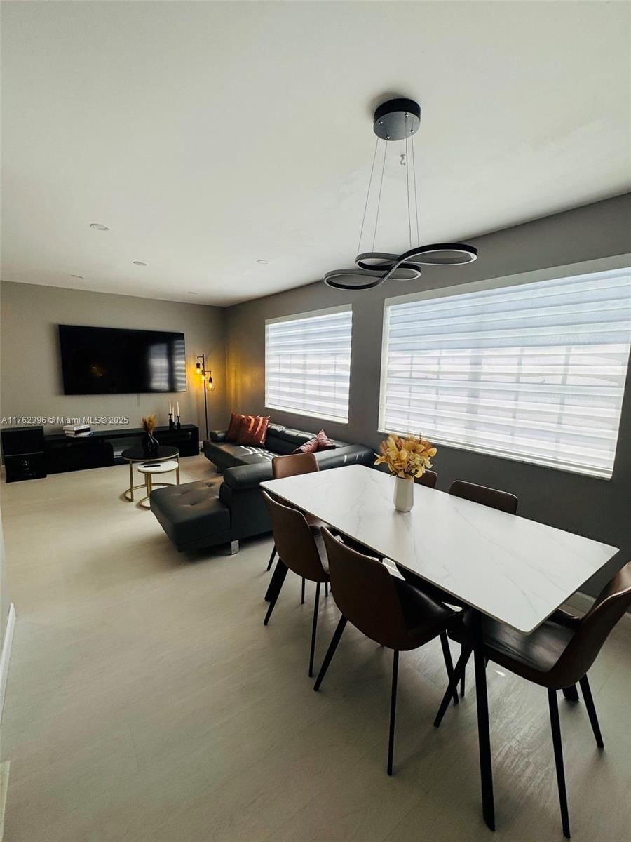 Real estate property located at 8630 3rd St #204, Broward, Windmill Lakes Ii Condo, Pembroke Pines, FL