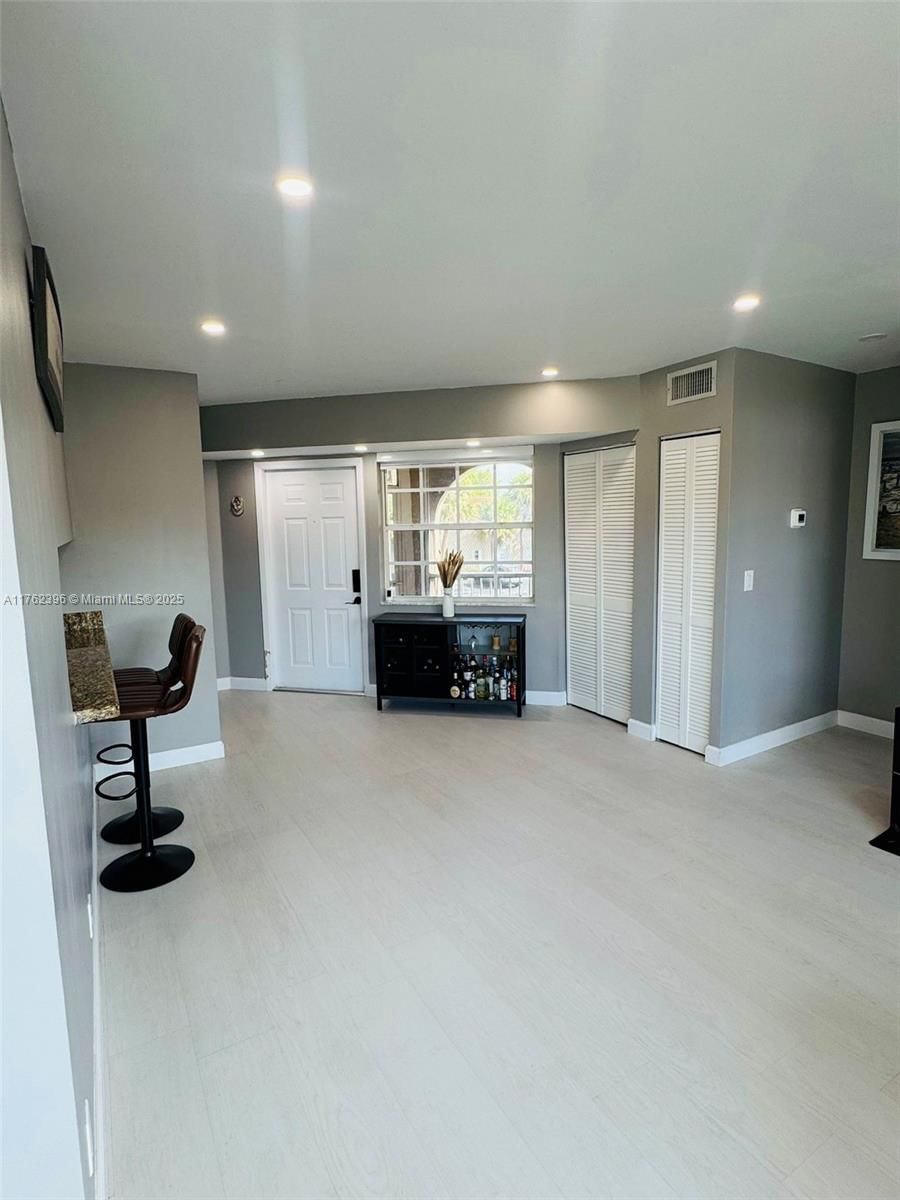 Real estate property located at 8630 3rd St #204, Broward, Windmill Lakes Ii Condo, Pembroke Pines, FL