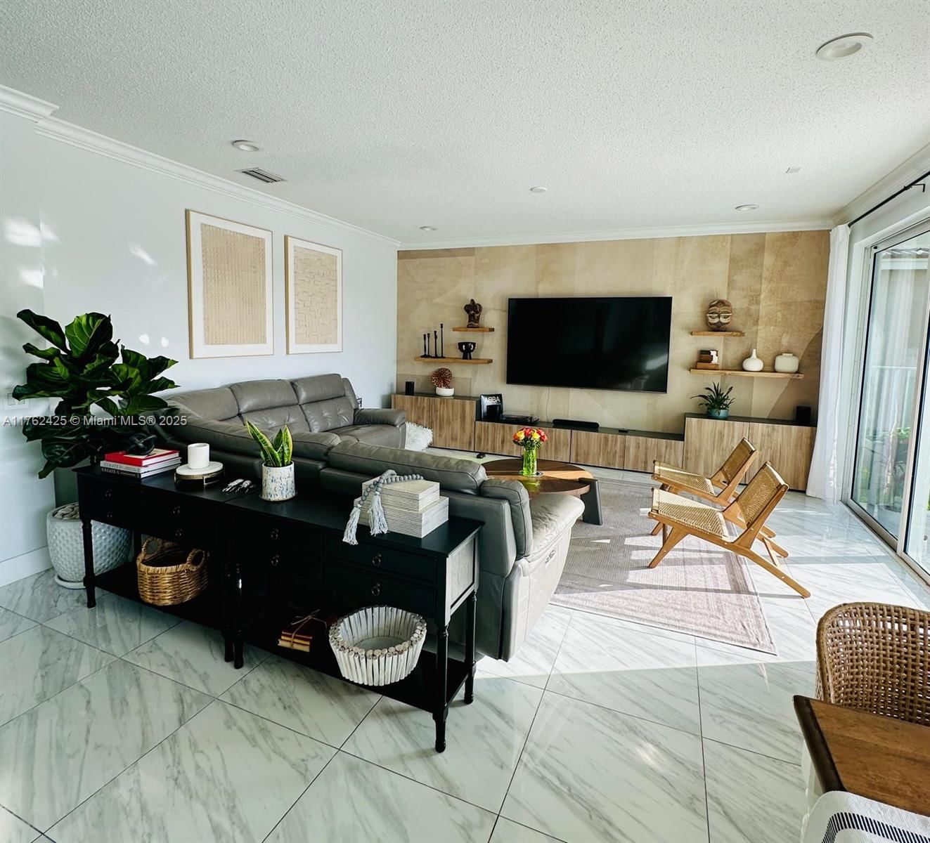 Real estate property located at 1652 Orchid Bnd, Broward, Sector 2-parcels 1 2 3 4, Weston, FL