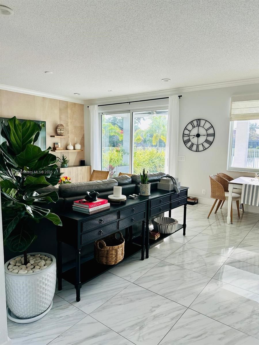 Real estate property located at 1652 Orchid Bnd, Broward, Sector 2-parcels 1 2 3 4, Weston, FL
