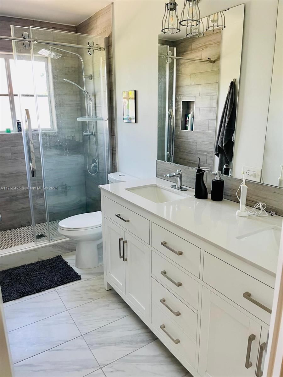 Real estate property located at 1652 Orchid Bnd, Broward, Sector 2-parcels 1 2 3 4, Weston, FL