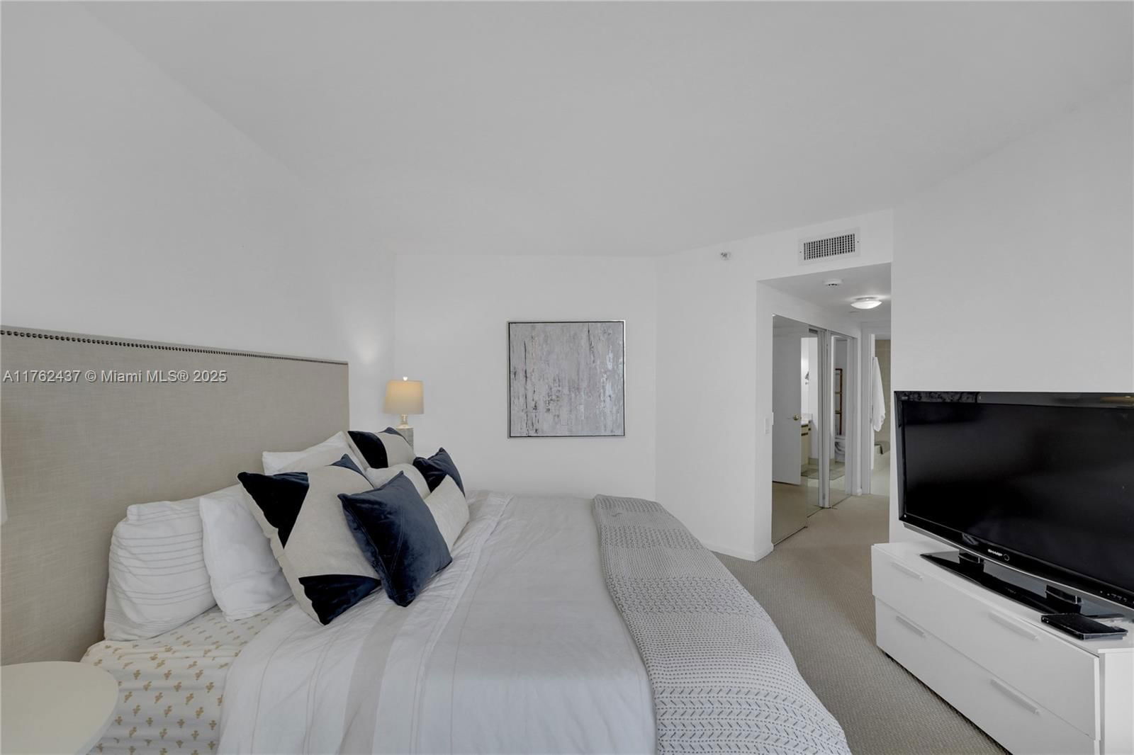 Real estate property located at 3610 Yacht Club Dr #1014, Miami-dade, Portsview @ The Waterways, Aventura, FL