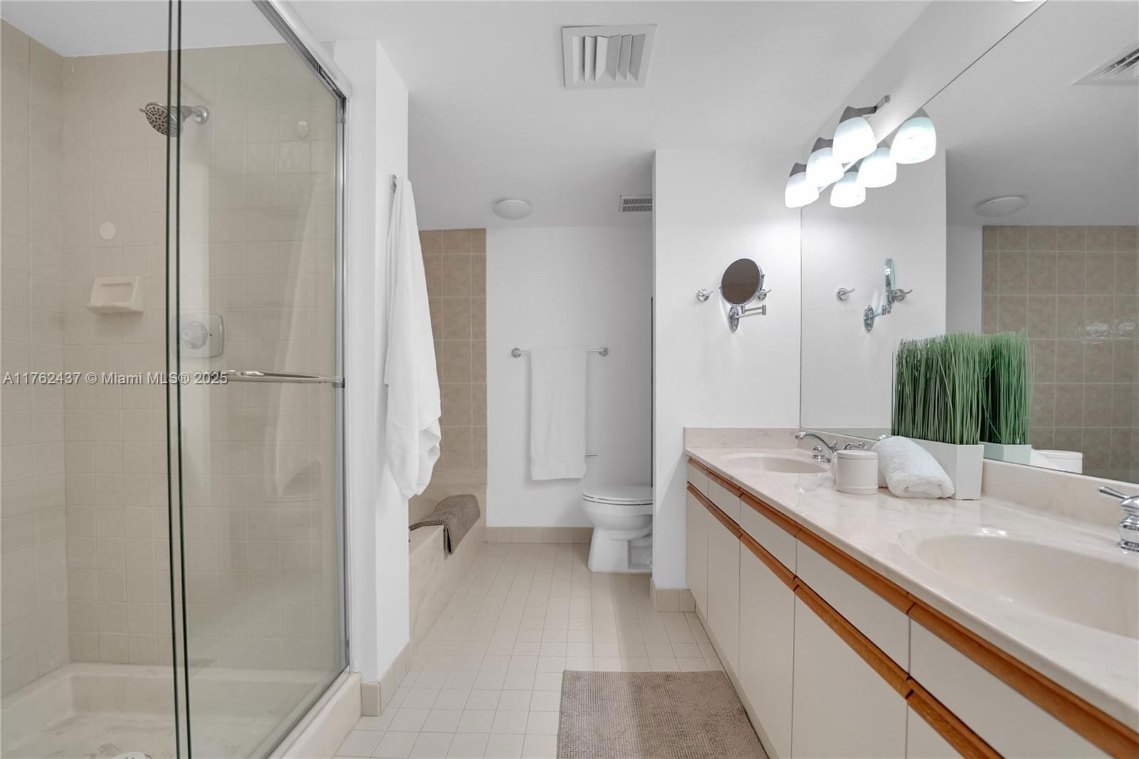 Real estate property located at 3610 Yacht Club Dr #1014, Miami-dade, Portsview @ The Waterways, Aventura, FL