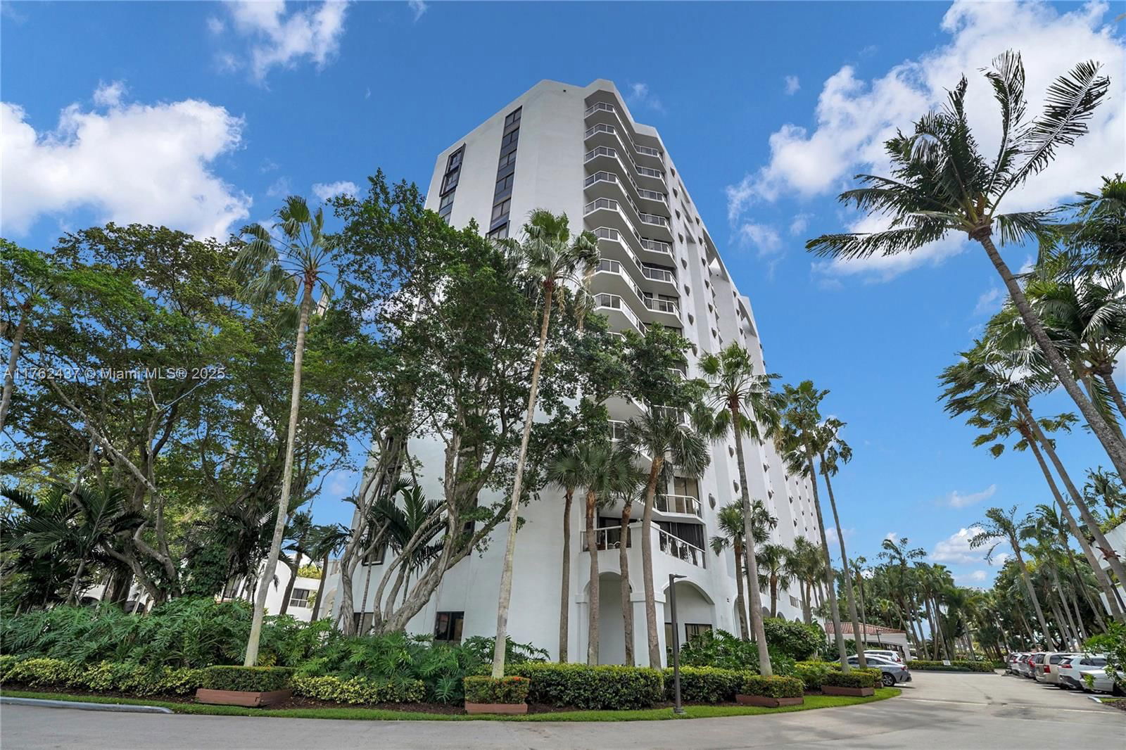Real estate property located at 3610 Yacht Club Dr #1014, Miami-dade, Portsview @ The Waterways, Aventura, FL
