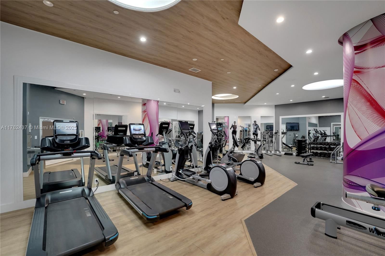 Real estate property located at 3610 Yacht Club Dr #1014, Miami-dade, Portsview @ The Waterways, Aventura, FL