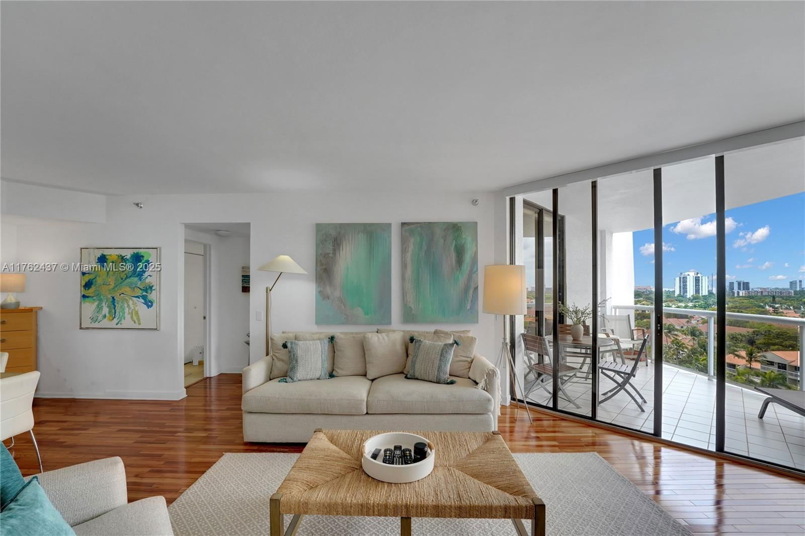 Real estate property located at 3610 Yacht Club Dr #1014, Miami-dade, Portsview @ The Waterways, Aventura, FL