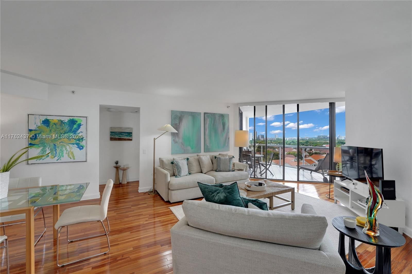 Real estate property located at 3610 Yacht Club Dr #1014, Miami-dade, Portsview @ The Waterways, Aventura, FL