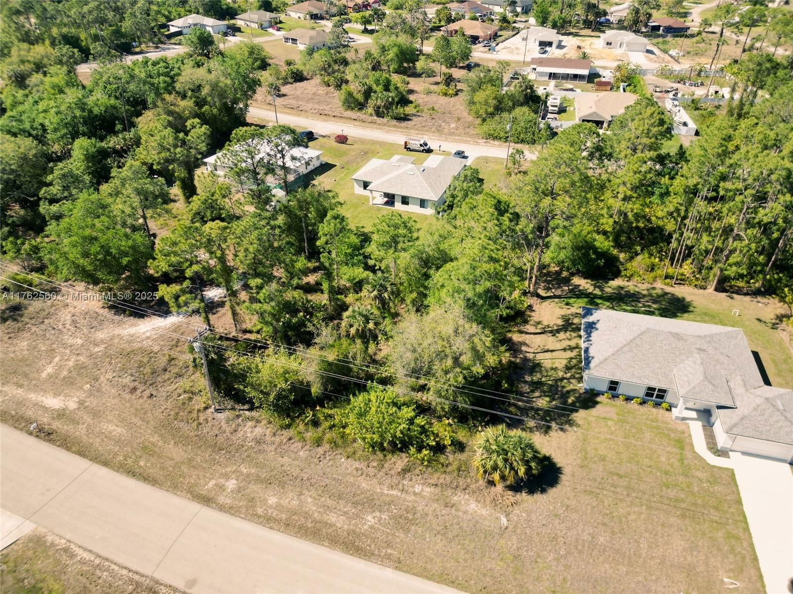 Real estate property located at 835 SUNRISE BLVD, Lee, Lehigh Acres, Lehigh Acres, FL