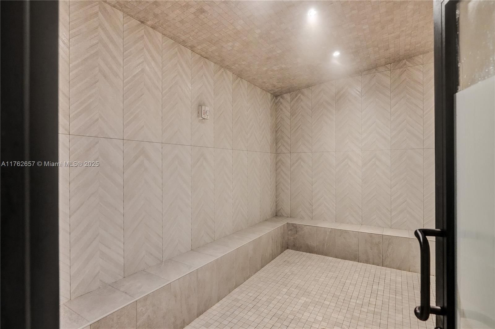 Real estate property located at 11113 Biscayne Blvd #253, Miami-dade, Jockey Club Iii Condo, Miami, FL