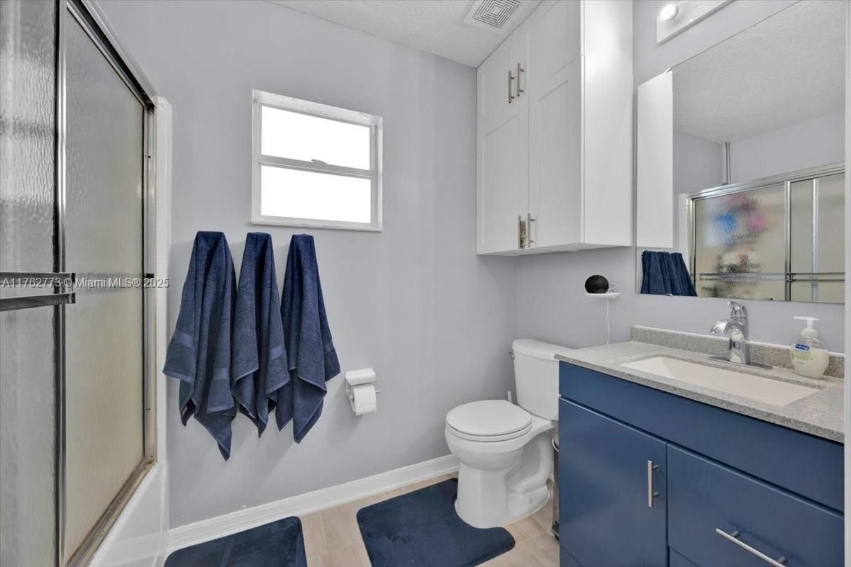 Real estate property located at 335 ASHFORD DR, Polk, Holly Hill Estates, Davenport, FL