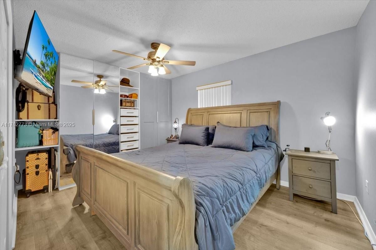 Real estate property located at 335 ASHFORD DR, Polk, Holly Hill Estates, Davenport, FL