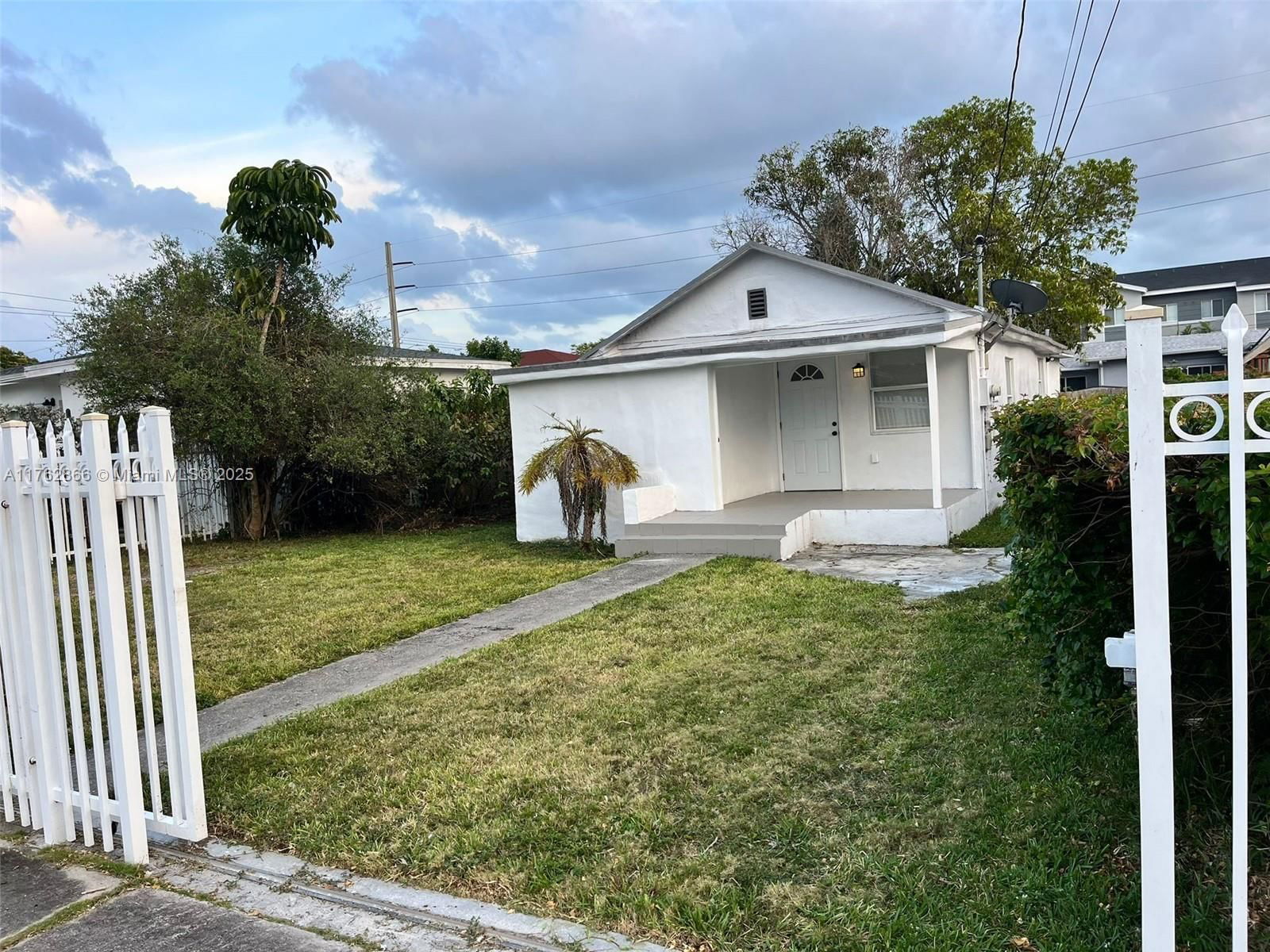 Real estate property located at 1220 68th St, Miami-dade, East Liberty City Homesit, Miami, FL