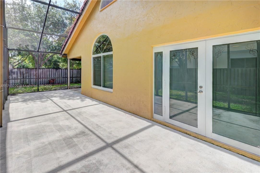 Real estate property located at 10339 Santiago St, Broward, Embassy Lakes, Cooper City, FL