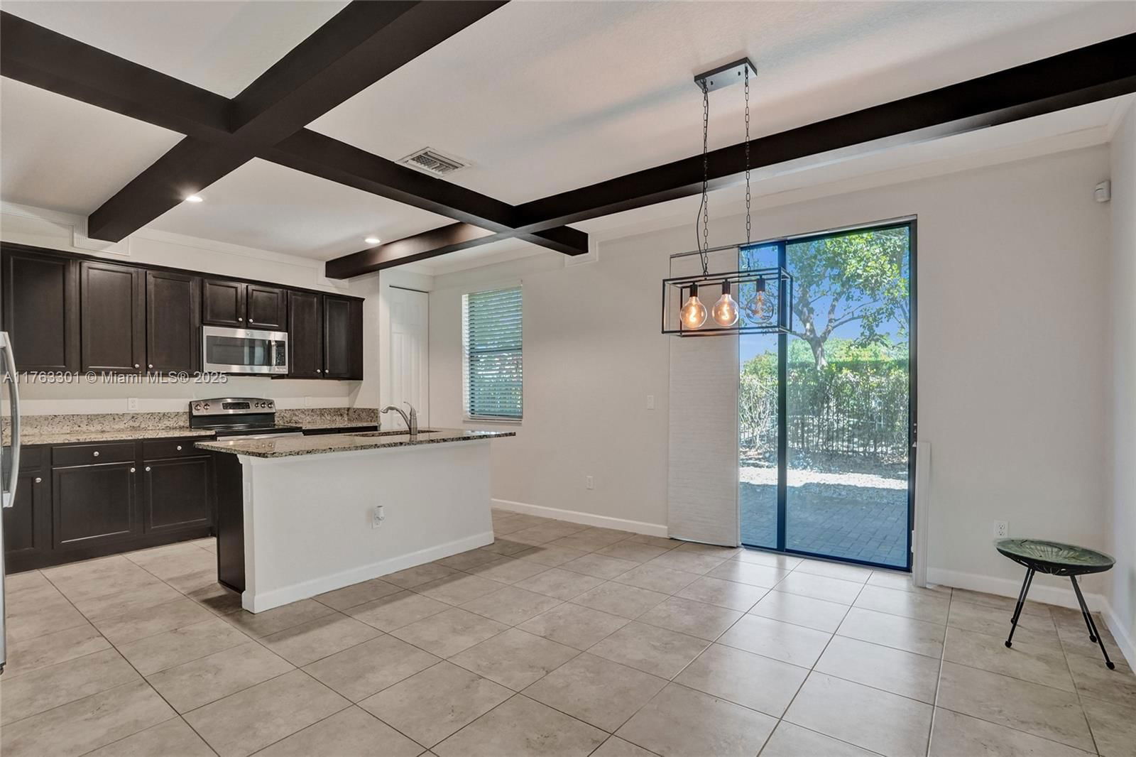 Real estate property located at 3961 Allerdale Pl, Broward, Simonton Court, Coconut Creek, FL