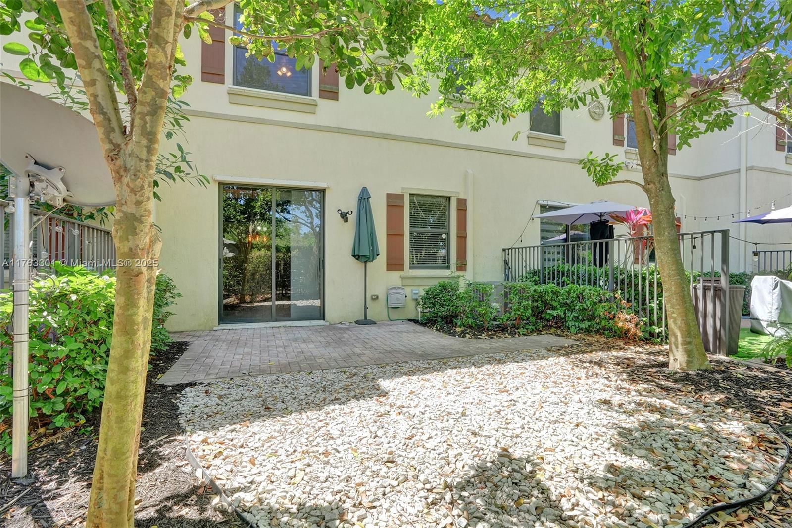Real estate property located at 3961 Allerdale Pl, Broward, Simonton Court, Coconut Creek, FL
