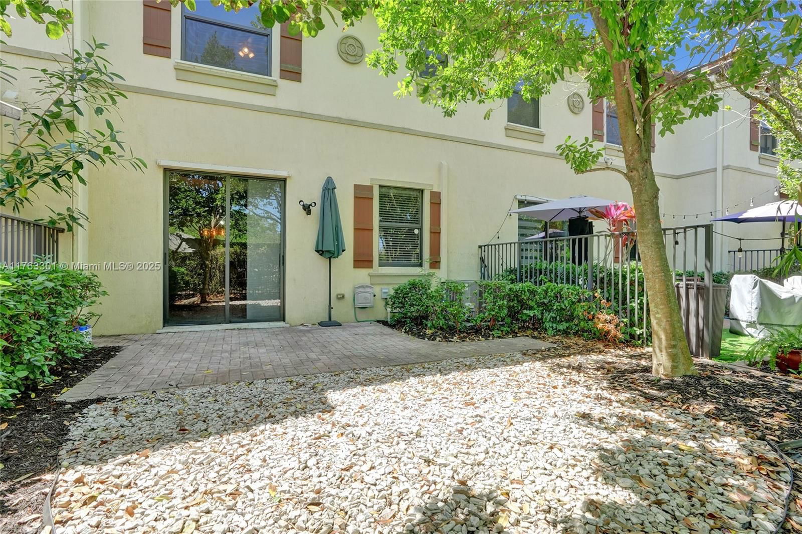 Real estate property located at 3961 Allerdale Pl, Broward, Simonton Court, Coconut Creek, FL