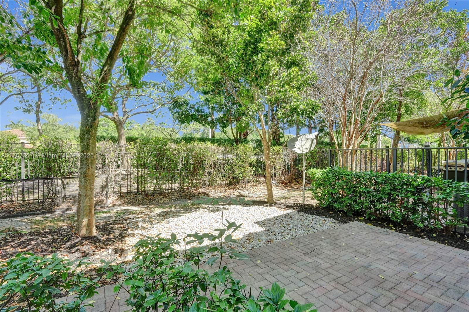 Real estate property located at 3961 Allerdale Pl, Broward, Simonton Court, Coconut Creek, FL