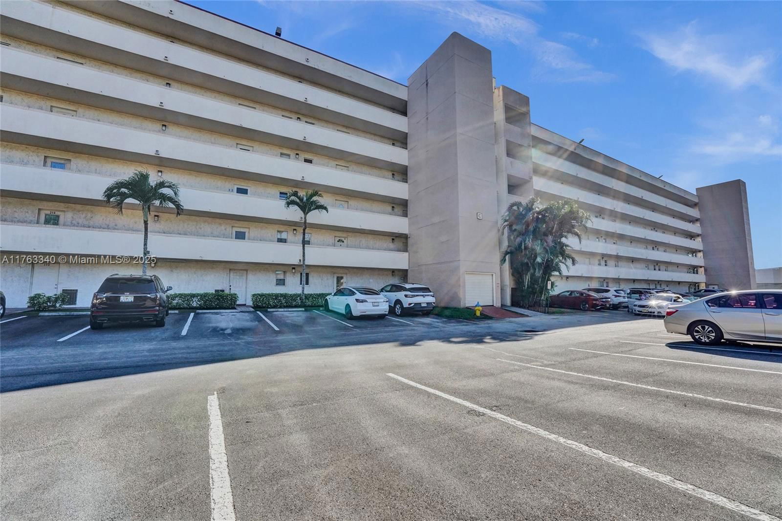 Real estate property located at 8900 Washington Blvd #506A, Broward, Hollybrook Golf And Tennis, Pembroke Pines, FL