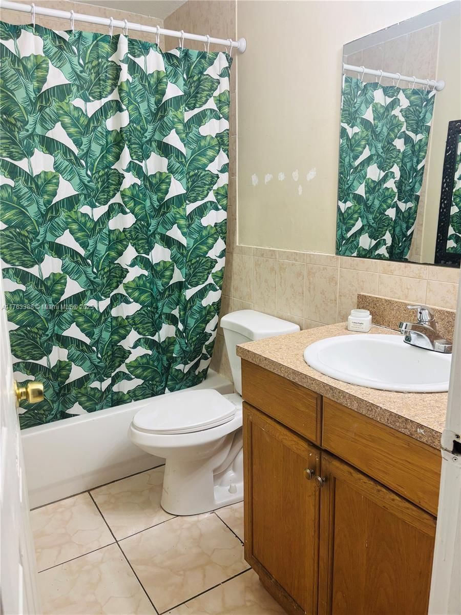 Real estate property located at 1113 24th Ave, Broward, Hoosier Heights, Fort Lauderdale, FL