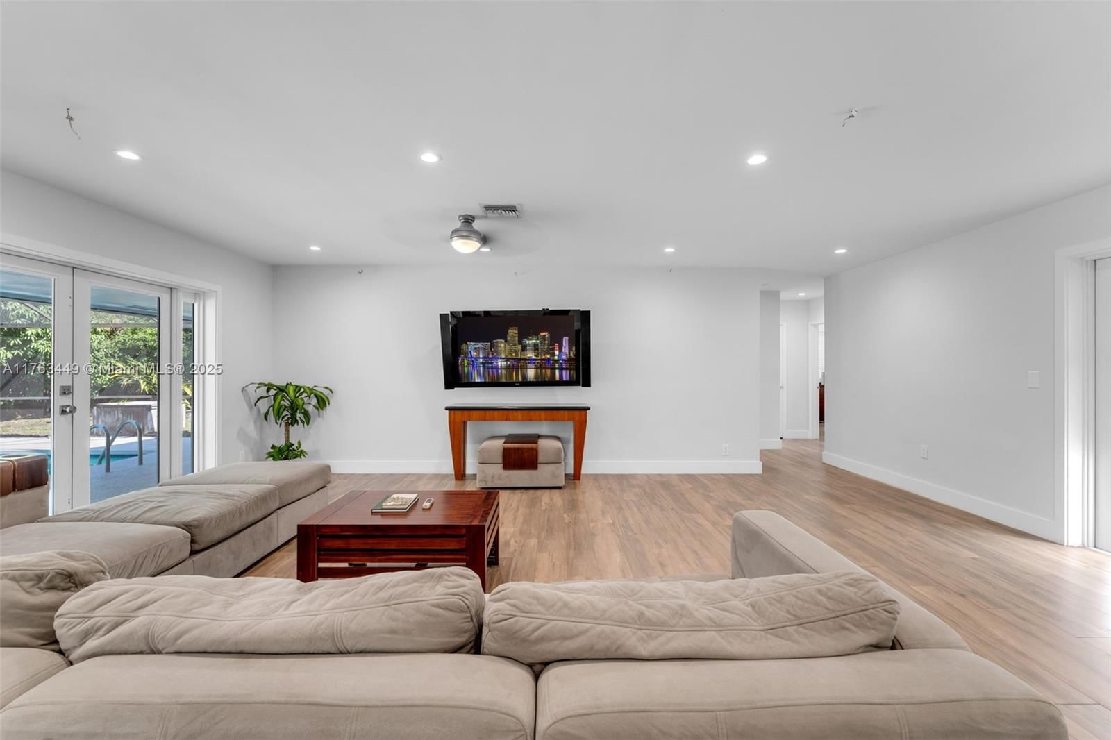 Real estate property located at 17554 85th Ave, Miami-dade, Malbrook, Palmetto Bay, FL