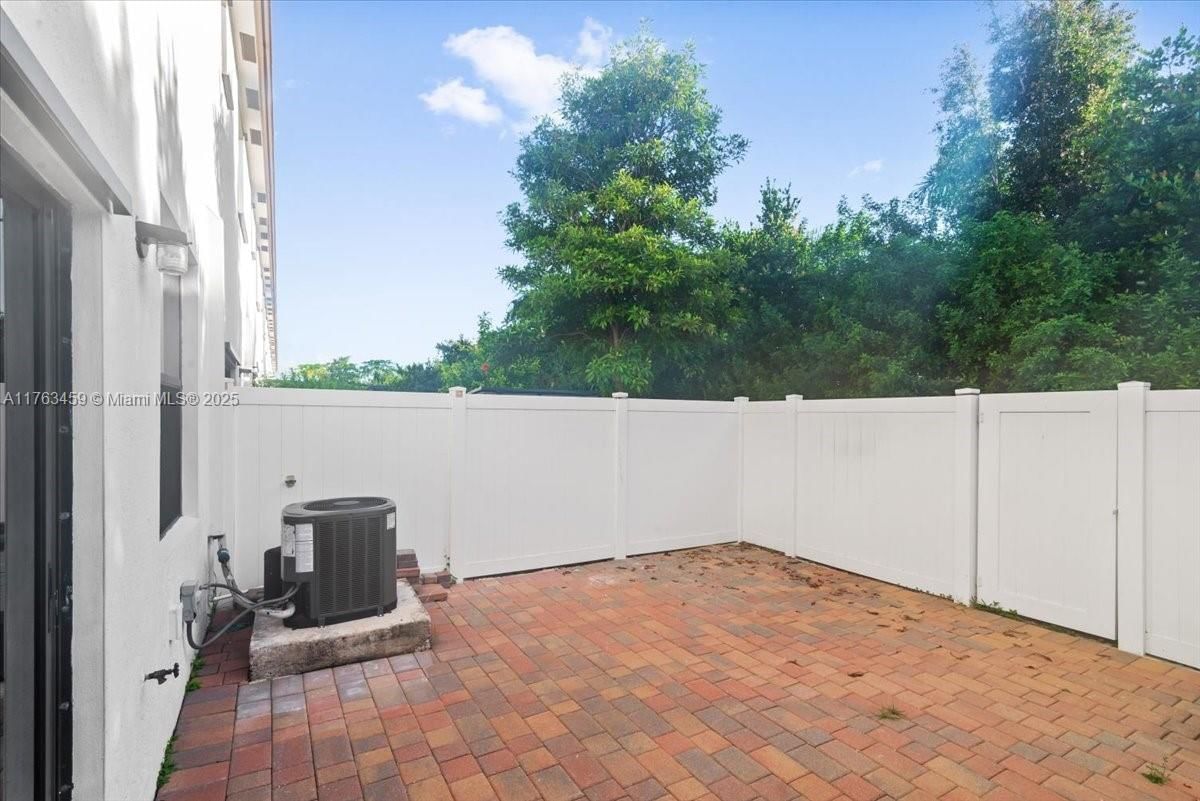 Real estate property located at 11103 32nd Ln #0, Miami-dade, Aquabella North Replat, Hialeah, FL