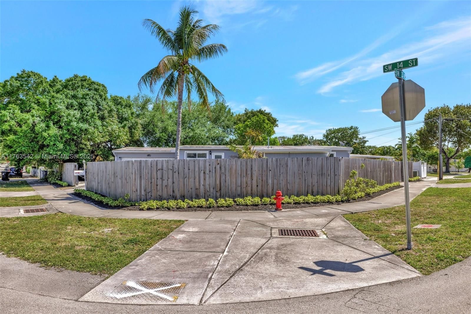 Real estate property located at 3138 14th St, Broward, Riverland Village Sec One, Fort Lauderdale, FL