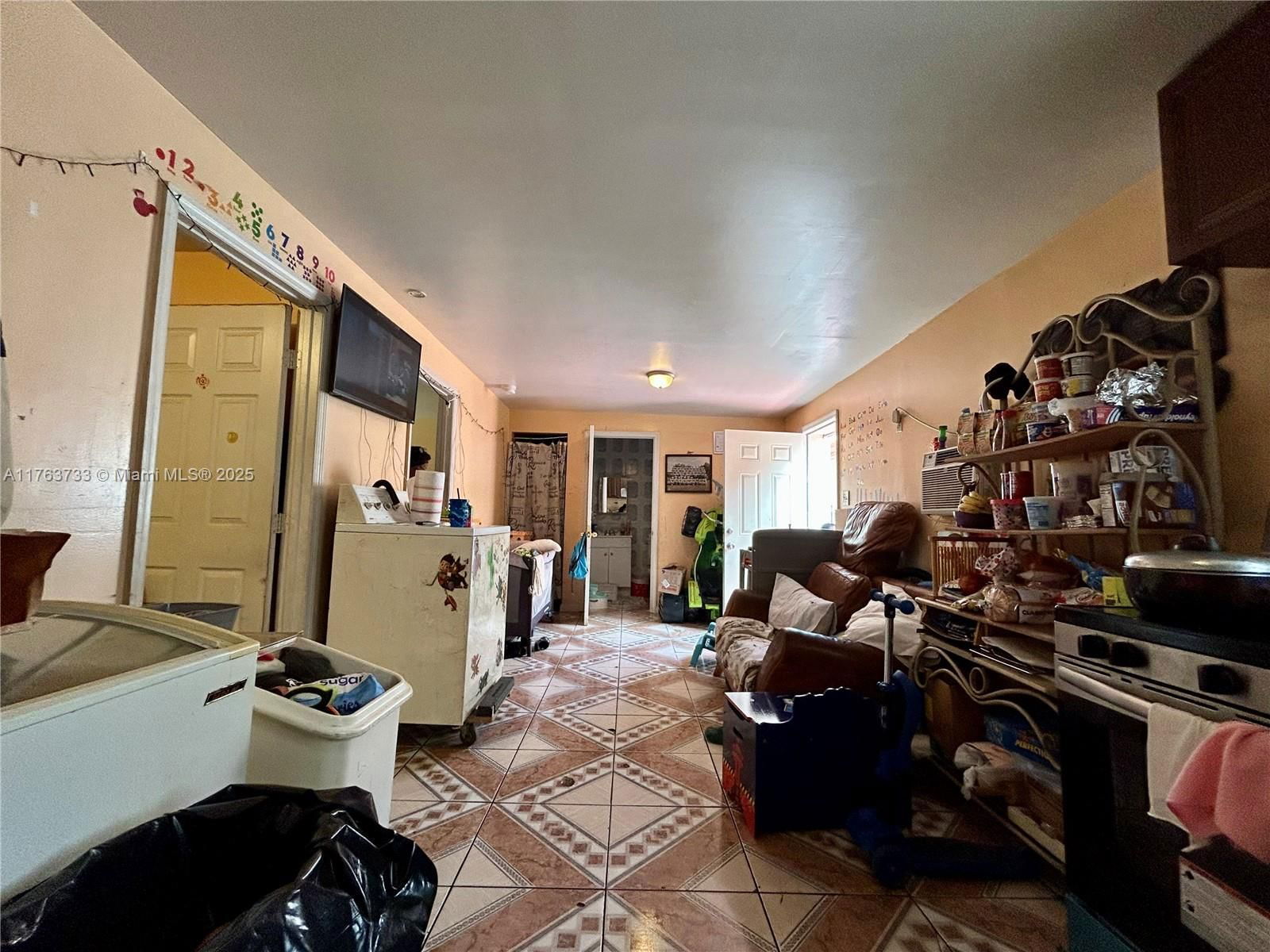 Real estate property located at 1940 Ali Baba Ave, Miami-dade, Opa-Locka, FL
