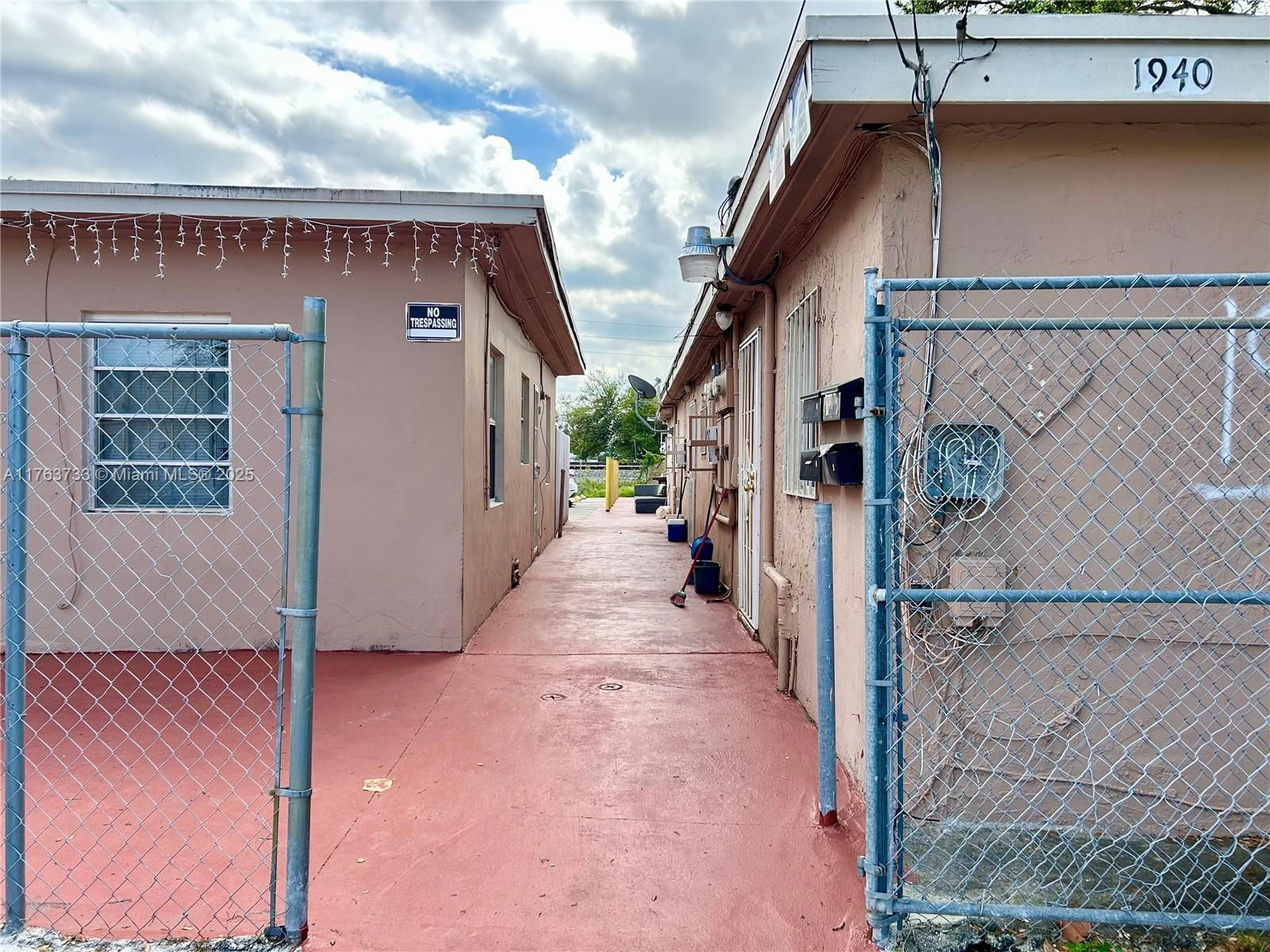 Real estate property located at 1940 Ali Baba Ave, Miami-dade, Opa-Locka, FL