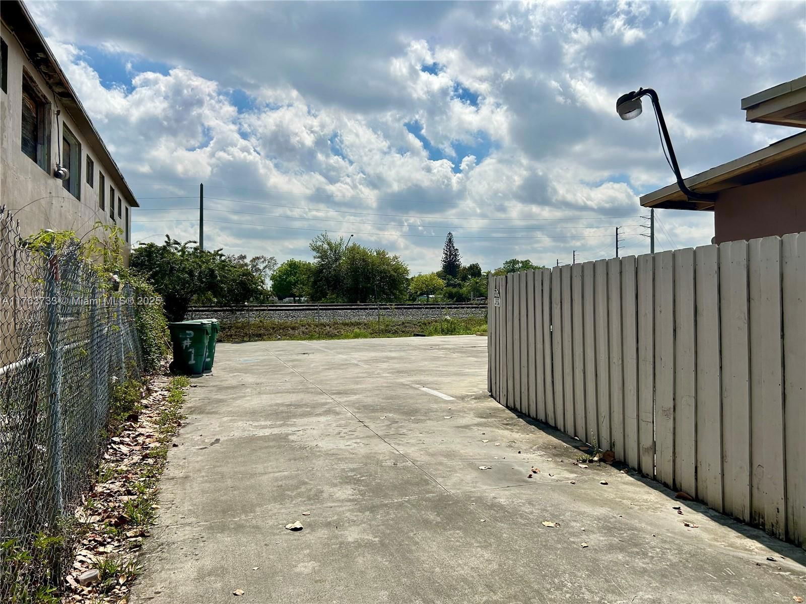 Real estate property located at 1940 Ali Baba Ave, Miami-dade, Opa-Locka, FL