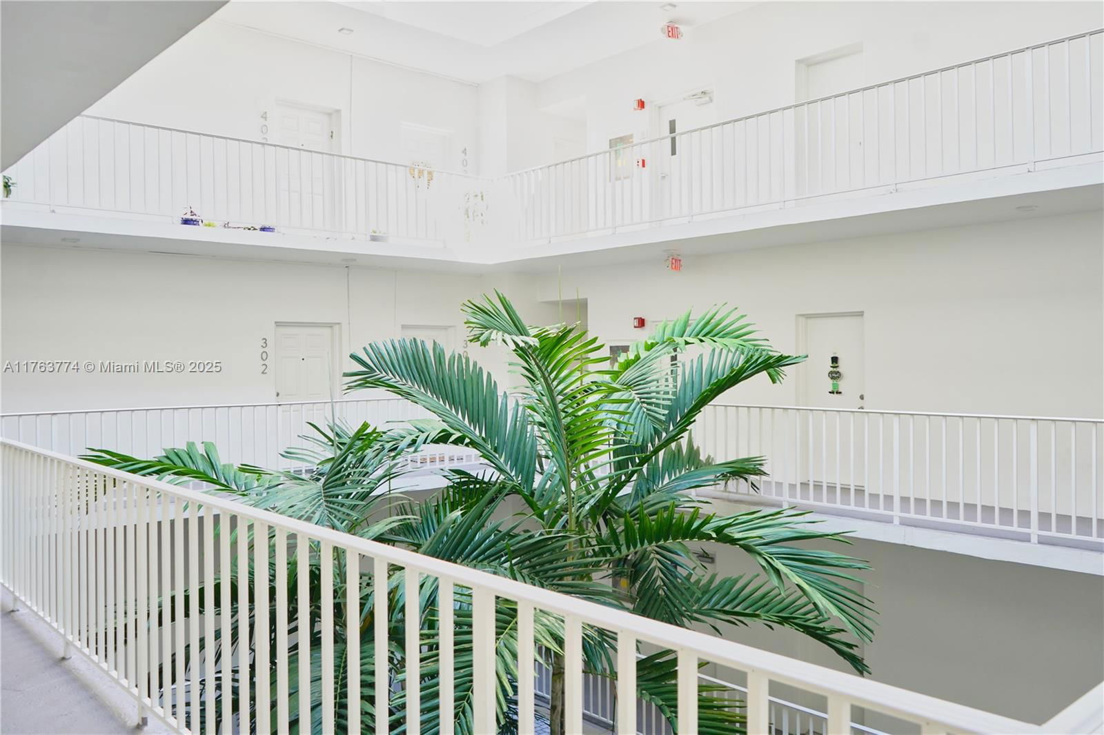 Real estate property located at 1770 Las Olas Blvd #302, Broward, Las Olas Villas Condo, Fort Lauderdale, FL