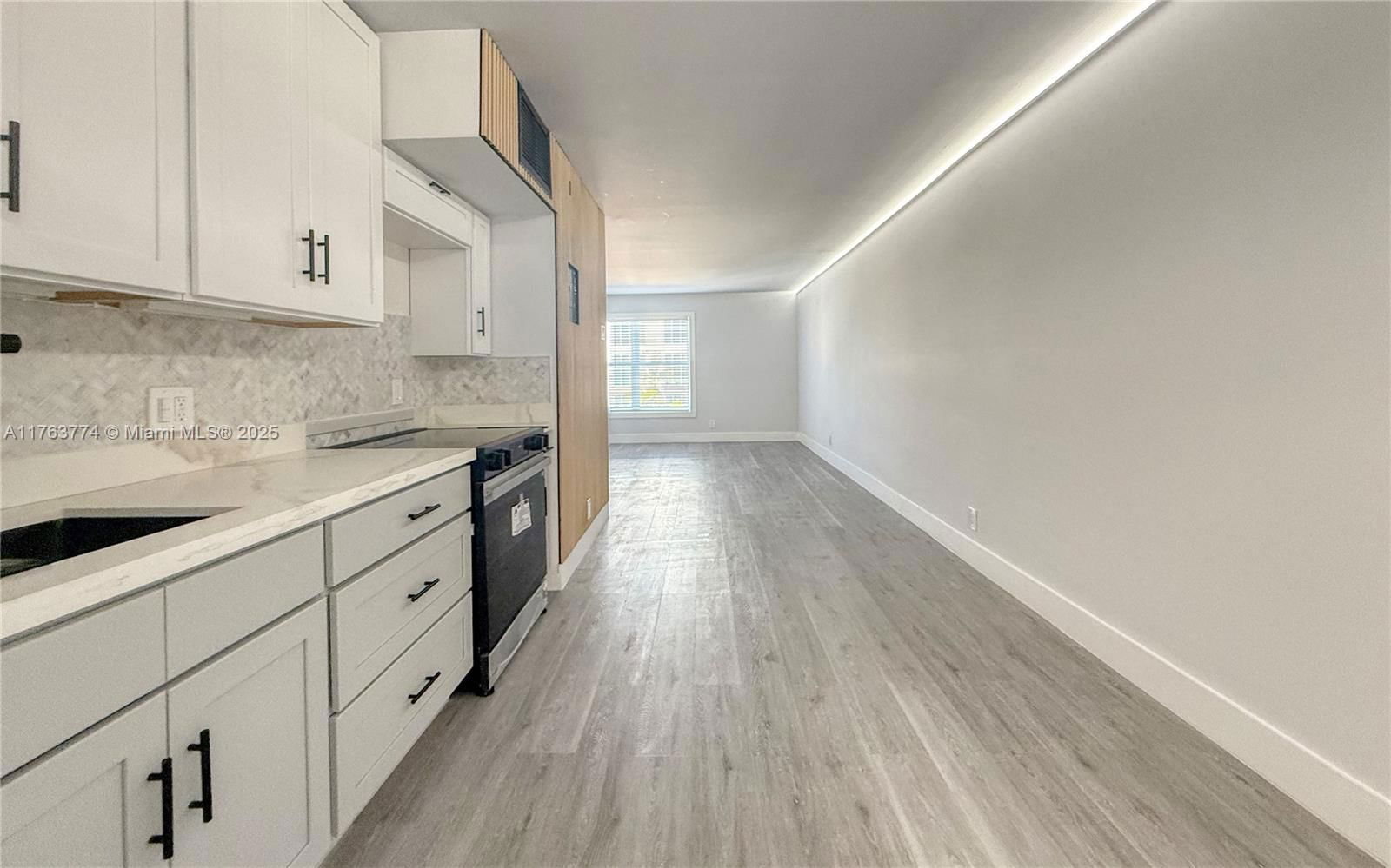 Real estate property located at 1770 Las Olas Blvd #302, Broward, Las Olas Villas Condo, Fort Lauderdale, FL
