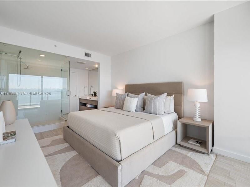 Real estate property located at 460 28th St #907, Miami-dade, Icon Bay Condo, Miami, FL