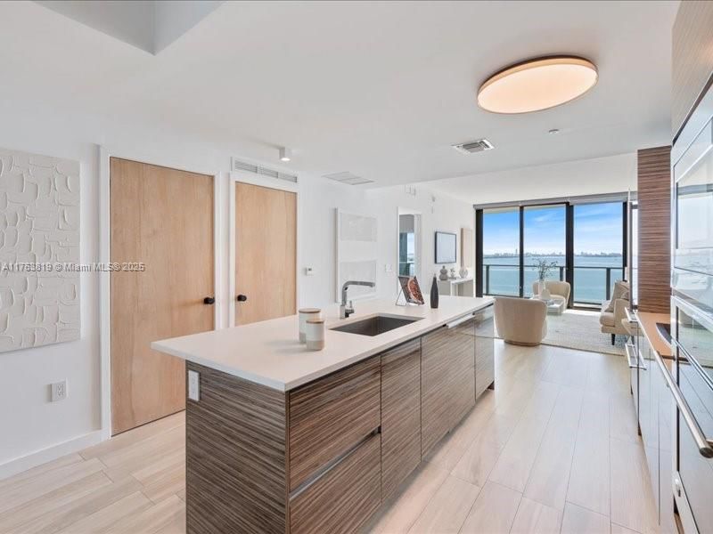 Real estate property located at 460 28th St #907, Miami-dade, Icon Bay Condo, Miami, FL