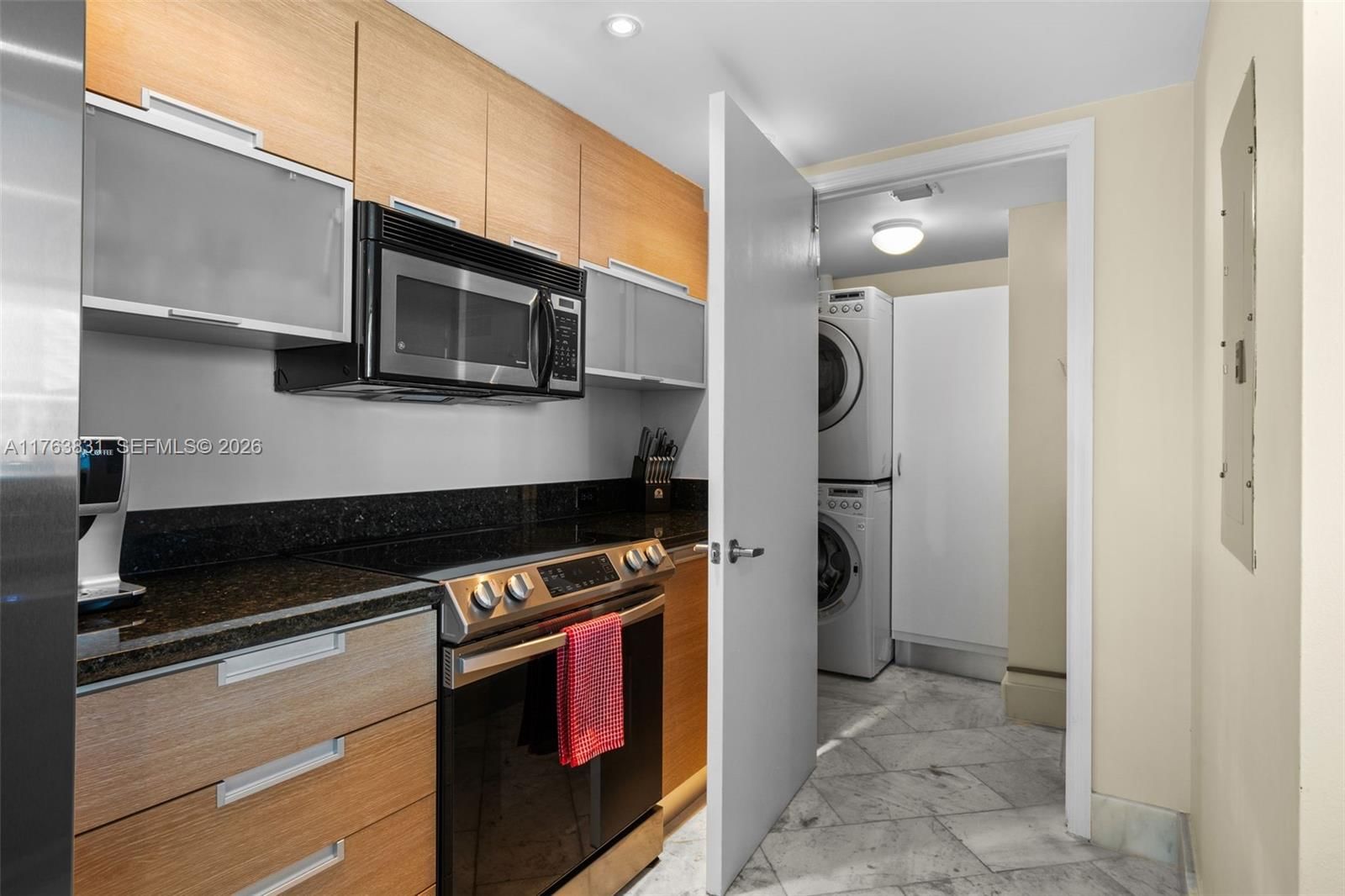 Real estate property located at 1881 79th St Cswy #1906, Miami-dade, The Bridgewater Condo, North Bay Village, FL