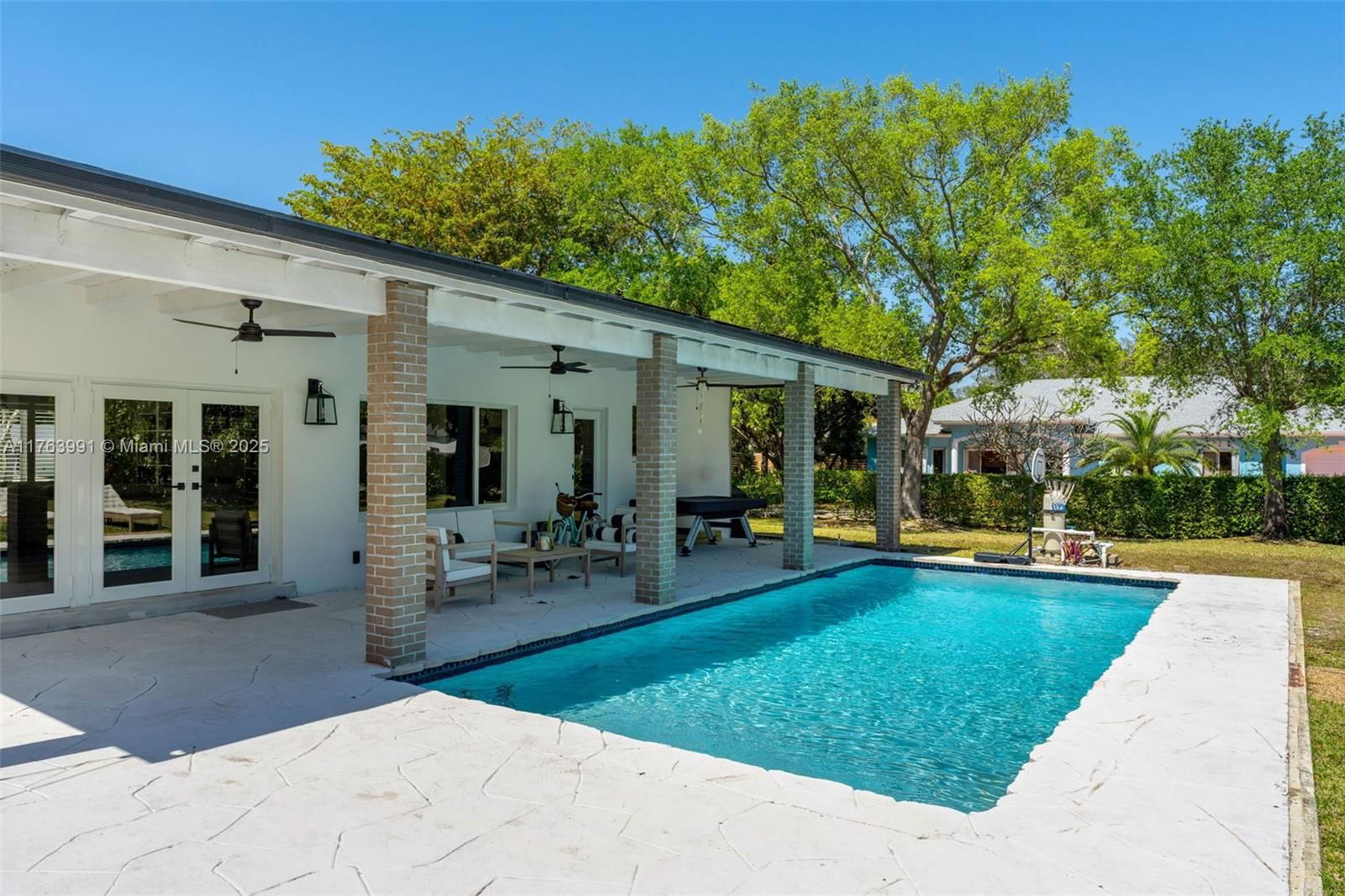 Real estate property located at 18451 84th Ct, Miami-dade, Whispering Pines Estates, Cutler Bay, FL